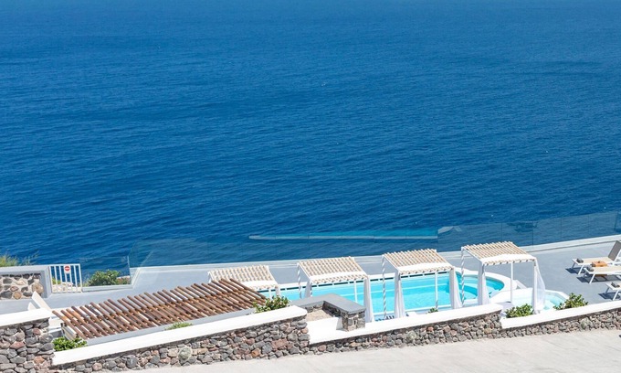 Akrotiri House | R 1177 Hotel Apex - Standard Double Room | Garden View