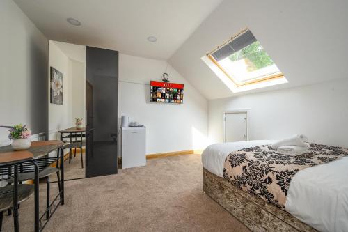 Batley House | -RA7B- For your relaxed and Cosy stay with Free WiFi