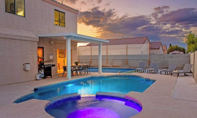 North Las Vegas House | Rare 6BR Gem w/Pickleball, Pool, & Arcade in NLV
