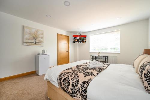 Batley House | -RC7B- For your relaxed and Cosy stay with Free WiFi