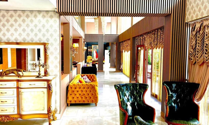 Yomra Hotel | Real King Suit Otel