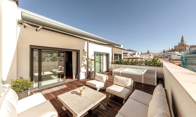 El Arenal Apartment | Reales Atarazanas Attic with Terrace