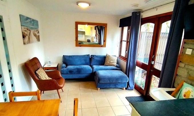 Lelant Ski Chalet | Rebels Retreat - 2-Bed Chalet nr St Ives & Hayle