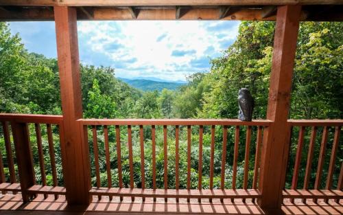 Gatlinburg - Pigeon Forge Villa | Redbird View
