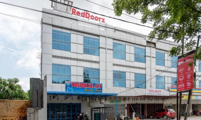 Medan House | RedDoorz near Manhattan Square Medan