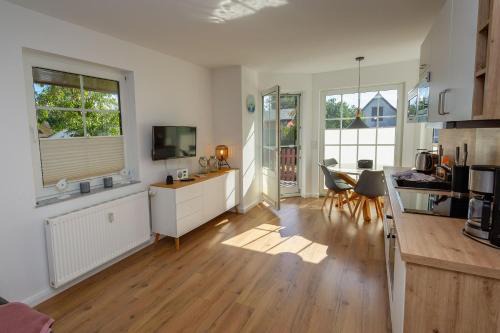 Middelhagen House | Reethaus Boddenblick - Apt. 09