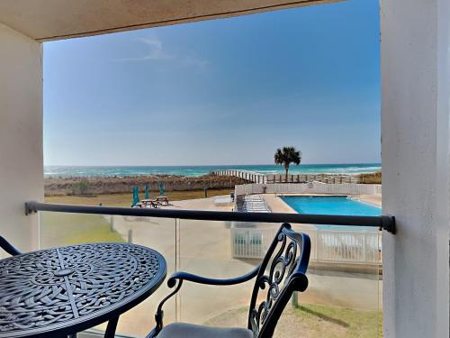 Pensacola Beach Apartment | Regency Towers #206 East - Mermaid Bungalow