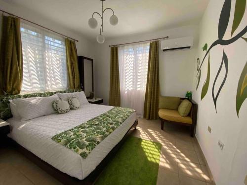 Guzman Abajo House | Rehobot MountainView-Hidden Rainforest Gem