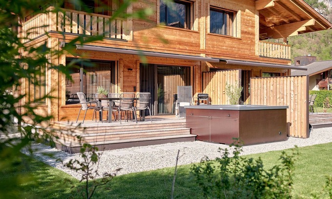 Meiringen Apartment | Reichenbach Falls