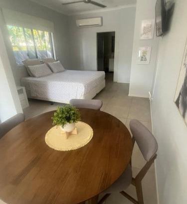 Craiglie Apartment | Reid's Retreat - Studio Apartment