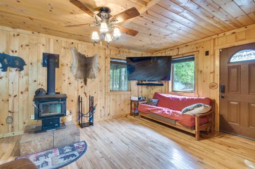 Blue Eye House | Relax Fireside! Hot Tub Haven on Table Rock Lake