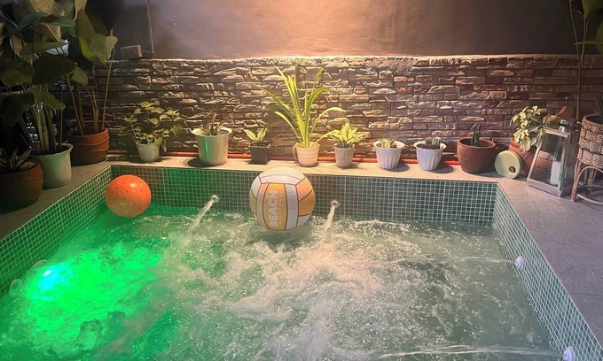 Clark Villa | Relax in Style at Angeles' Newest Pool Villa Retreat