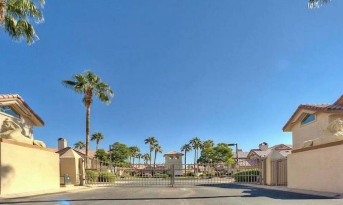 Palm Valley Condo | Relaxing Resort Style Condo