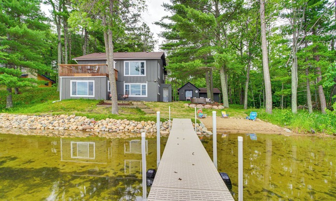 Brainerd Cabin | Renovated Brainerd Cabin on Lake: Fish & Swim!