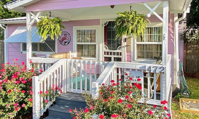 St. James Cottage | Renovated historic charmer close to the water with W/D & central AC