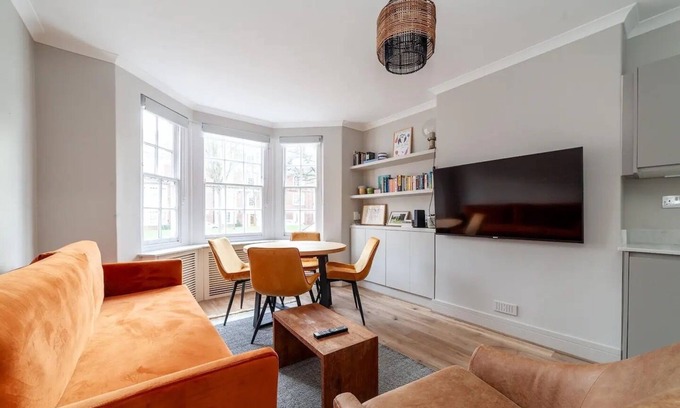 South Bank Condo | Renovated luxury flat in the heart of Islington