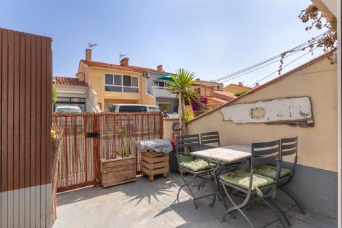 Sainte-Marie-la-Mer Apartment | Repaire Des Pirates Sainte Marie