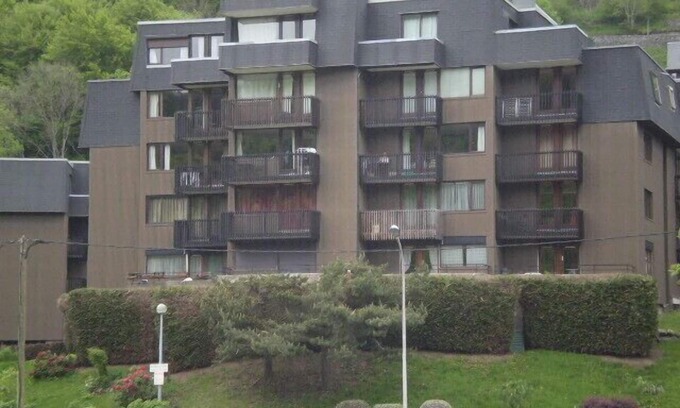 Mont-Dore Apartment | Residence A. LE CAPUCIN, N ° 68 Apartment 4 people facing LUGE TENNIS COURTS
