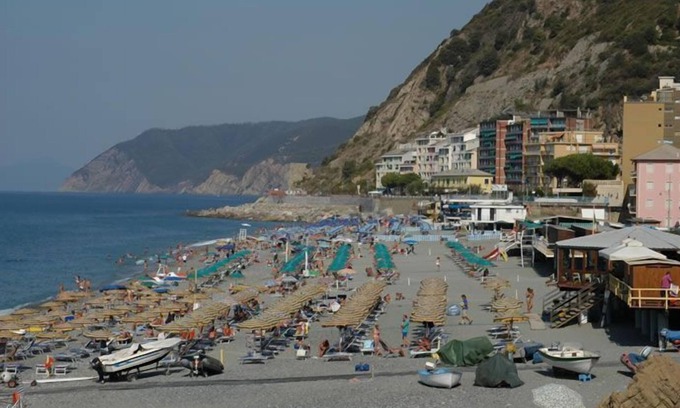 Deiva Marina Hotel | Residence Kriss