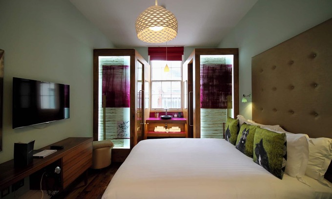 Kings Cross St. Pancras Apartment | Residences at The Gyle - London