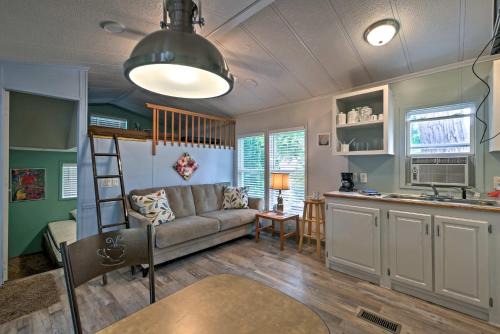Put-in-Bay House | Resort Cabin 1 Mi to Middle Bass Island State Park