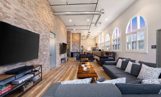Stockton House | Resort Perks: 27 beds, Sanctuary Lodging & Events