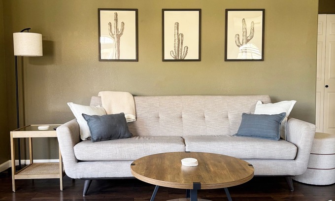 La Camarilla Condo | Resort Style Condo in Scottsdale 8mi to Old Town