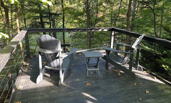 Parkview Hills House | Resort style in the city