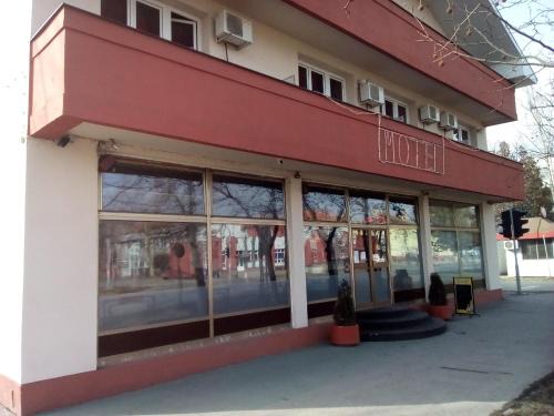 Municipality of Zitiste House | Restoran sa prenoćištem Žitište