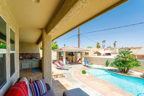 Lake Havasu City House | Rhythms of Tom Tom Sparkling Pool