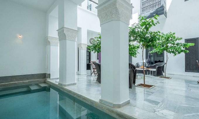 Bab Taghzout House | Riad Sapphire and Spa