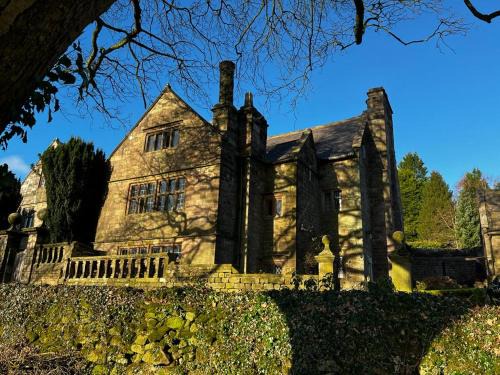 Matlock Bed & Breakfast | Riber Hall Manor