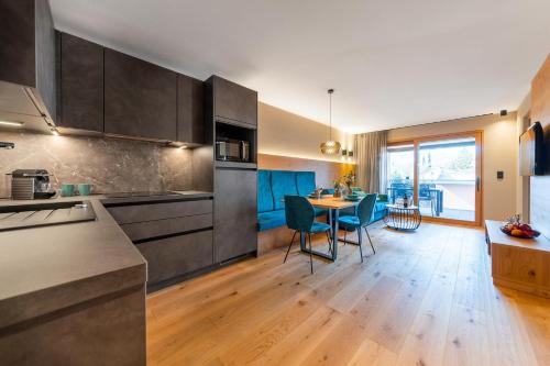 Old Town Apartment | Rienz Alpine City Suites