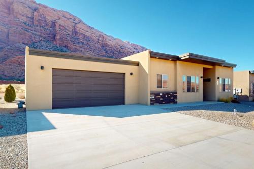 Moab South Valley House | Rim View 6