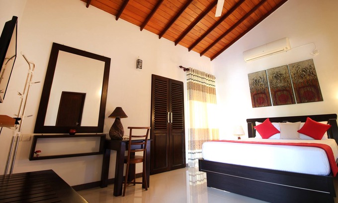 Hettimulla House | River Breeze Villa