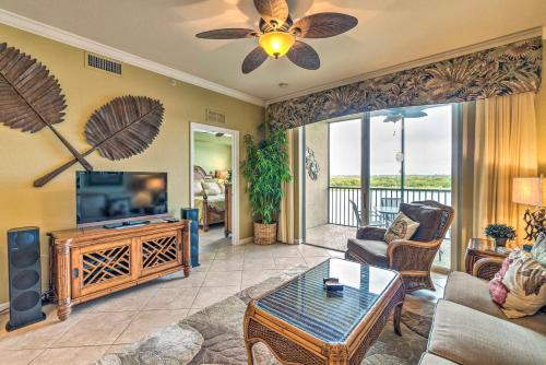 Braden River Apartment | River Strand Country Club Condo with Pool Access!