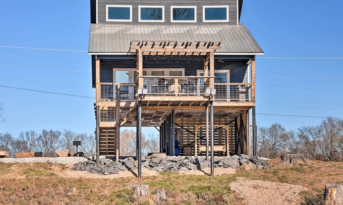 Glenwood Cabin | ‘River Time’ Cabin w/ Games + Outdoor Oasis!