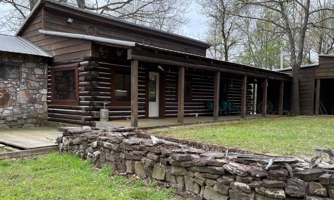 Smithville Cabin | Riverfront Log Cabin - Private River Access!