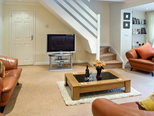 Liskeard House | Riverside Cottage - B6859
