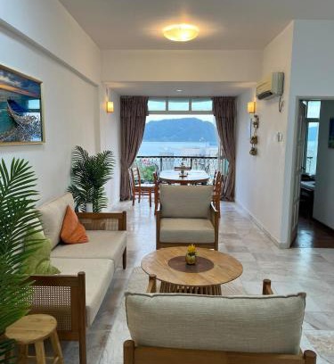Kuah Apartment | Roamia Retreat - Tropical house