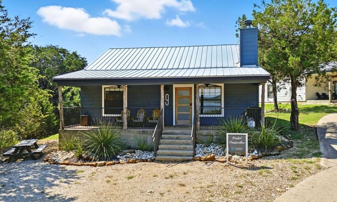 Graford House | Roasted Marshmallow Lake Escape