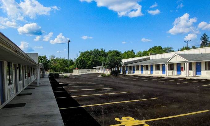 Altoona Hotel | Rodeway Inn Altoona Orchard Plaza