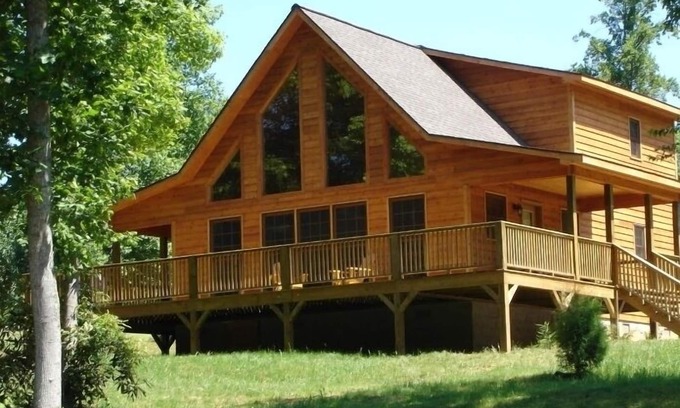 Murphy Ski Chalet | Romantic Mountain Chalet with Stream & Gazebo