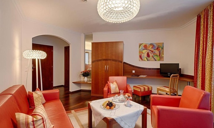 Bad Kleinkirchheim House | Romantik Suite 65 m² - Thermenwelt Hotel Pulverer