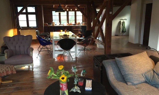 Schlangenluch Apartment | Rooftop loft by the lake, 3klm tesla