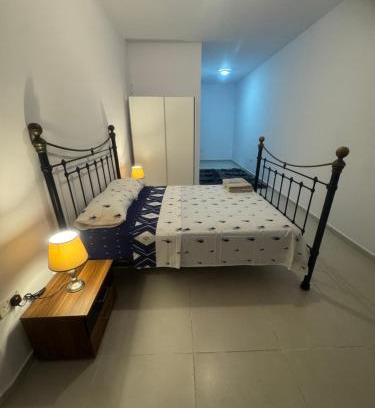 Tal-Ghoqod House | Room cozy in St Julian's 4