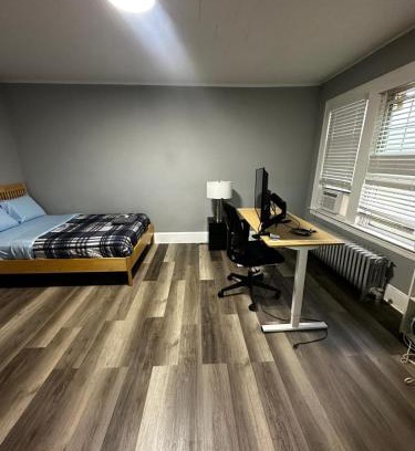 Asylum Hill House | Room Near Downtown Hartford