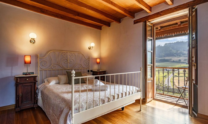Mondonedo Apartment | Room or Corridor with Private Balcony and Mountain Views
