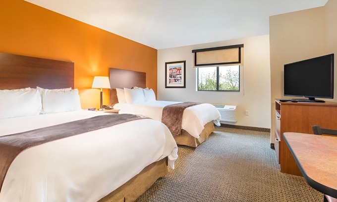Berwick Hotel | Room with Kitchen Setup In The Heart of Ankeny Near Iowa Culinary Institute