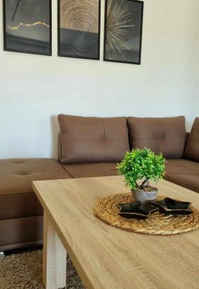 Negotino House | Rooms LikeHome